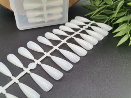 Tips Stiletto Natural Cover Full 240 unidades 1