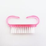 Cepillo de limpieza de uñas rosa translúcido