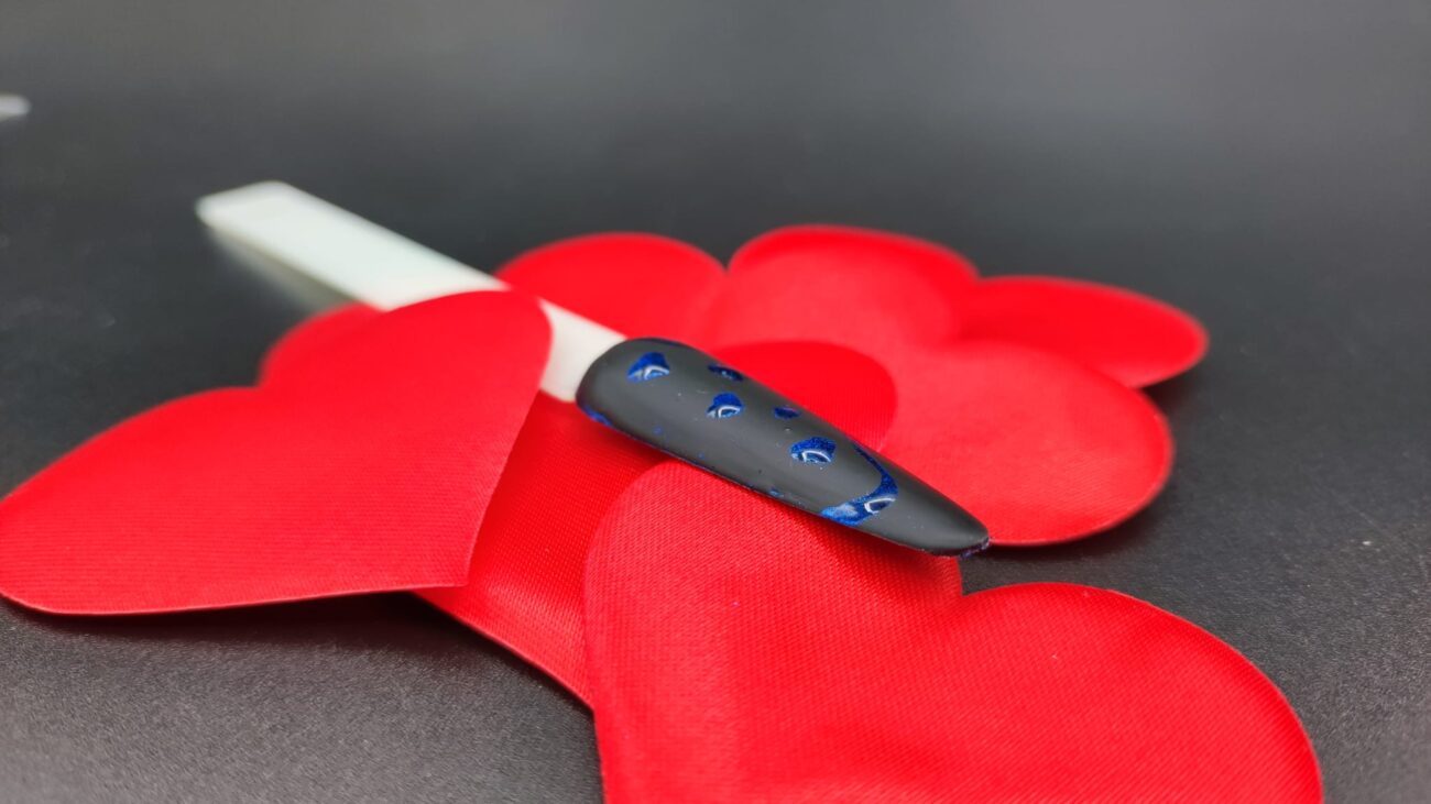 Decora tus uñas para San Valentín