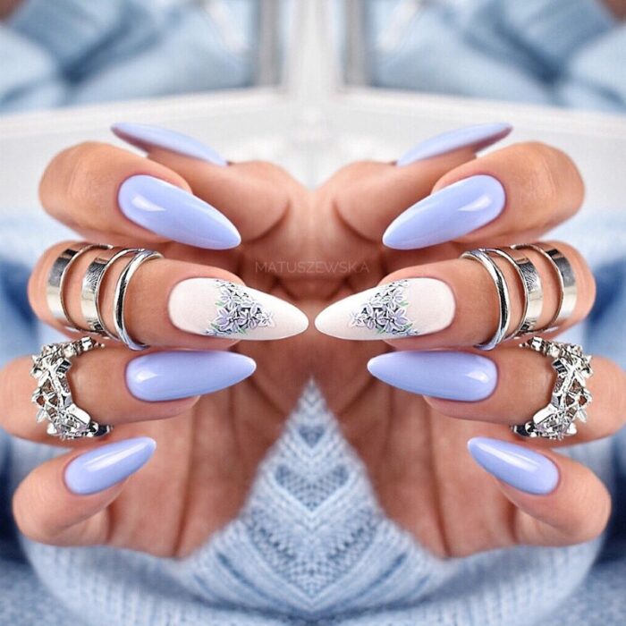 Esmalte semipermanente Molly Lac A Slight Breeze 10 ml 64 nueva colección blue sky