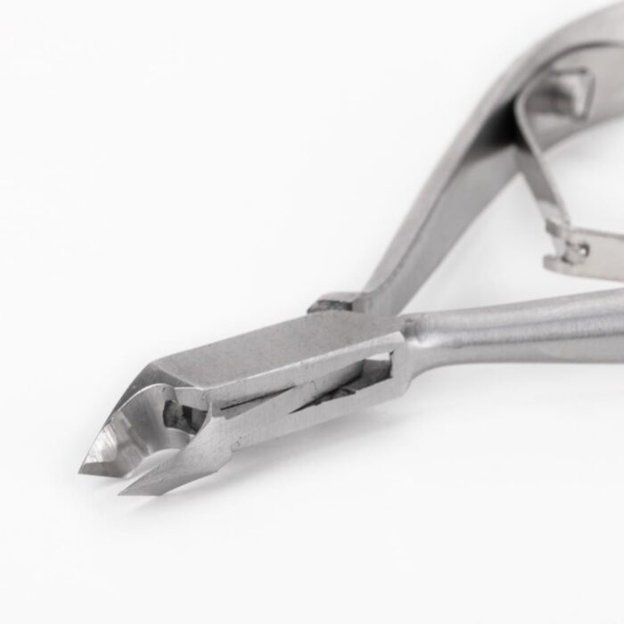Alicate Cortacutículas Profesional Lex Silver 137‑5 – Precisión y durabilidad para un acabado perfecto