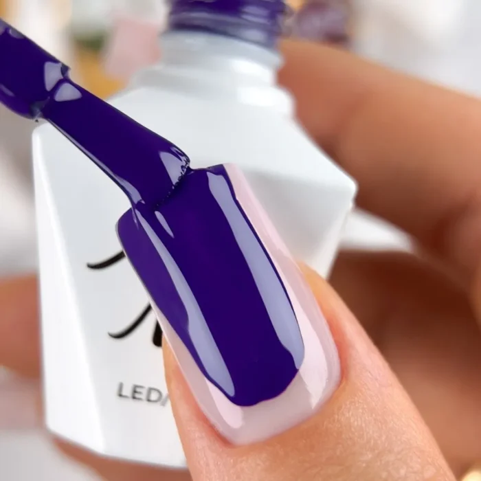Esmalte semipermanente Molly Lac Nightfall 8 grs. nº 305 Hema di-Hema Free