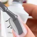 Esmalte semipermanente Molly Lac Steel 8 grs. nº 307 Hema di-Hema Free